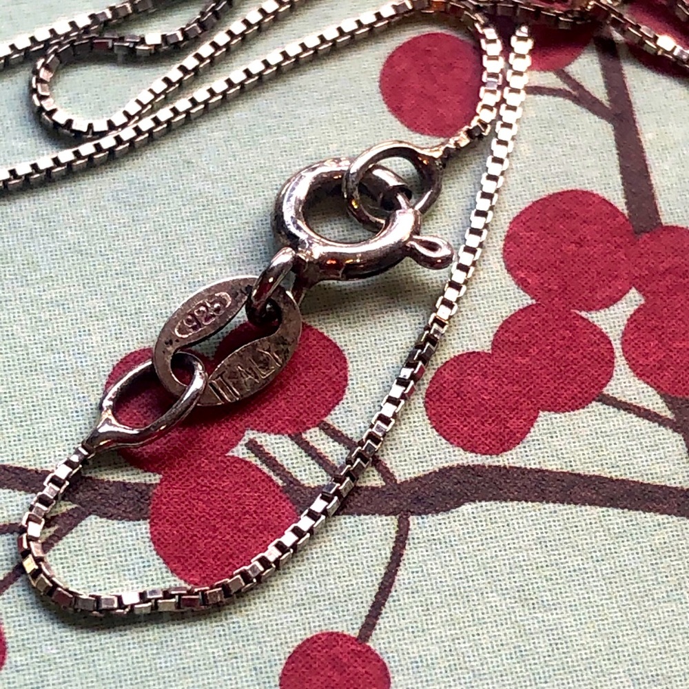 Black freshwater pearl necklace - Picture 5 of 5